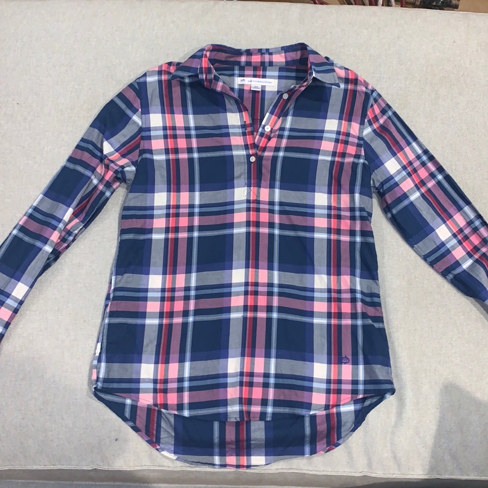 Women’s button down Southern tide top